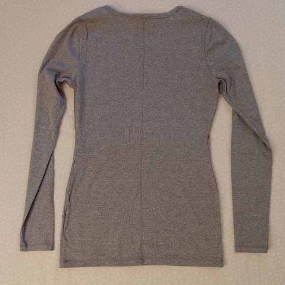 NWOT Banana Republic Scoop Neck Long Sleeve Tee - Picture 7 of 7